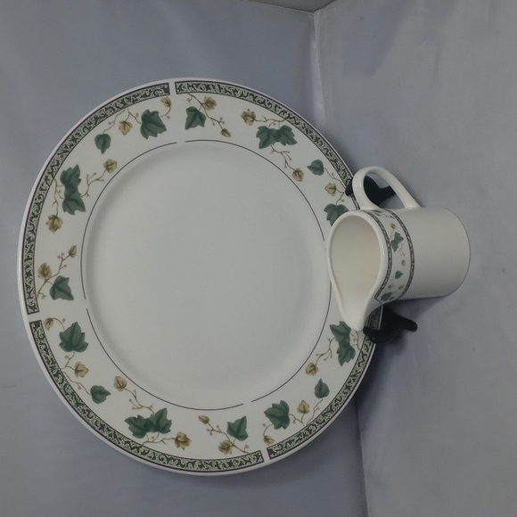 SANGO VINTAGE  IVY CHARM BY SANGO 10 PIECES DINNERWARE SET - Picture 3 of 5